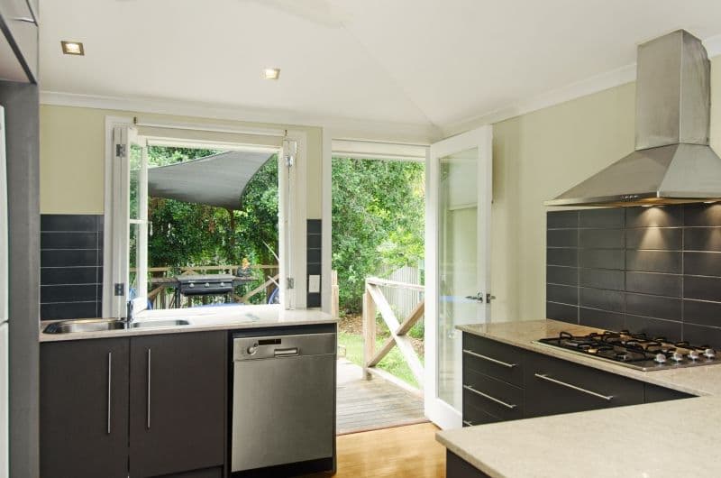 74a Tenth Avenue, RAILWAY ESTATE QLD 4810, Railway Estate - Thumbnail 4