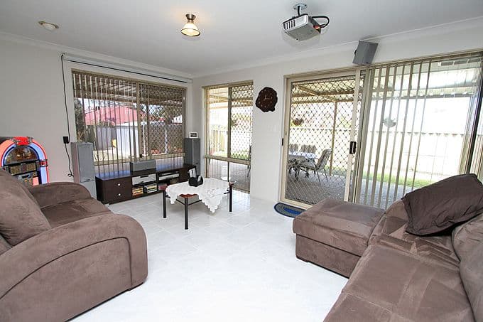 8 Malabor Mews, HALLS HEAD WA 6210, Halls Head - Thumbnail 5