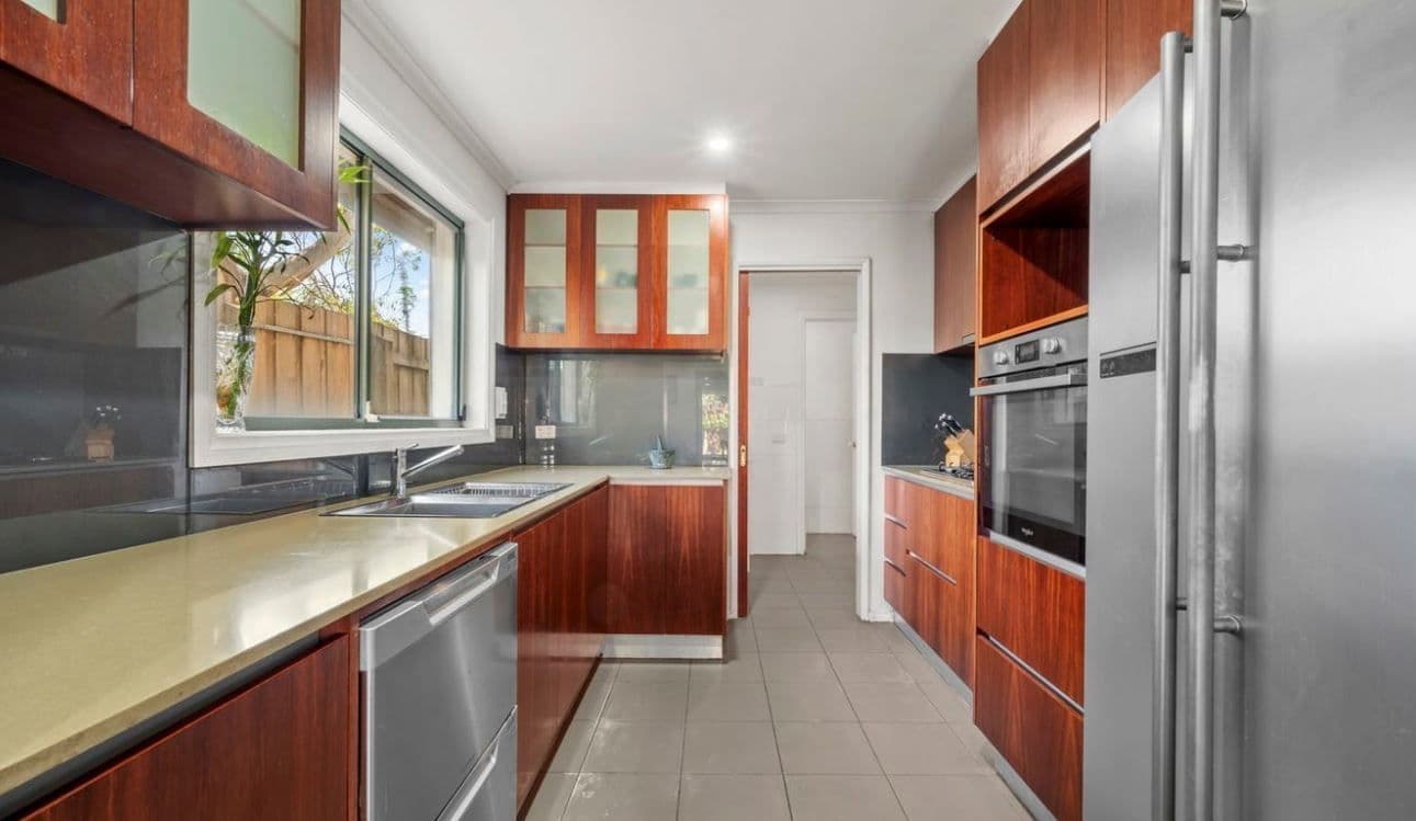 9 Ostia Court, Thomastown VIC 3074, Thomastown - Thumbnail 2