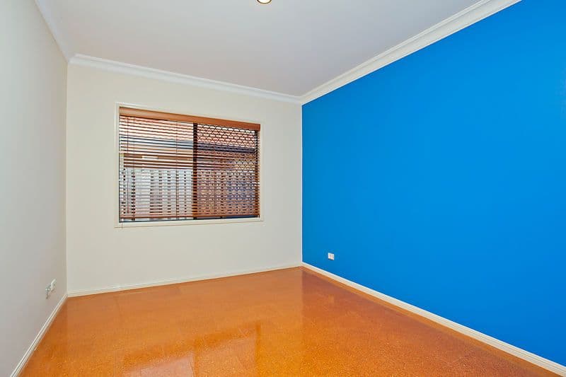 13 Northlakes Drive, ELANORA QLD 4221, Elanora - Thumbnail 8