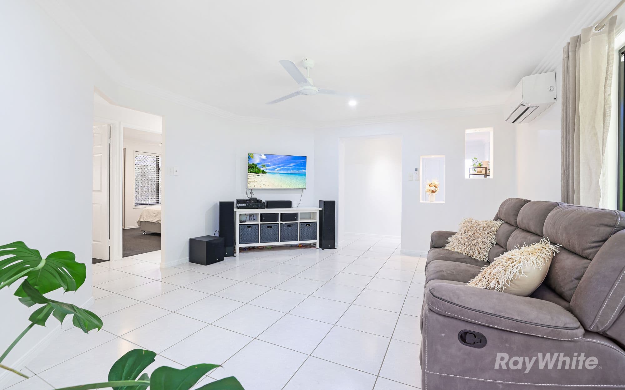 174 Barolin Esplanade, Coral Cove QLD 4670, Coral Cove - Thumbnail 6