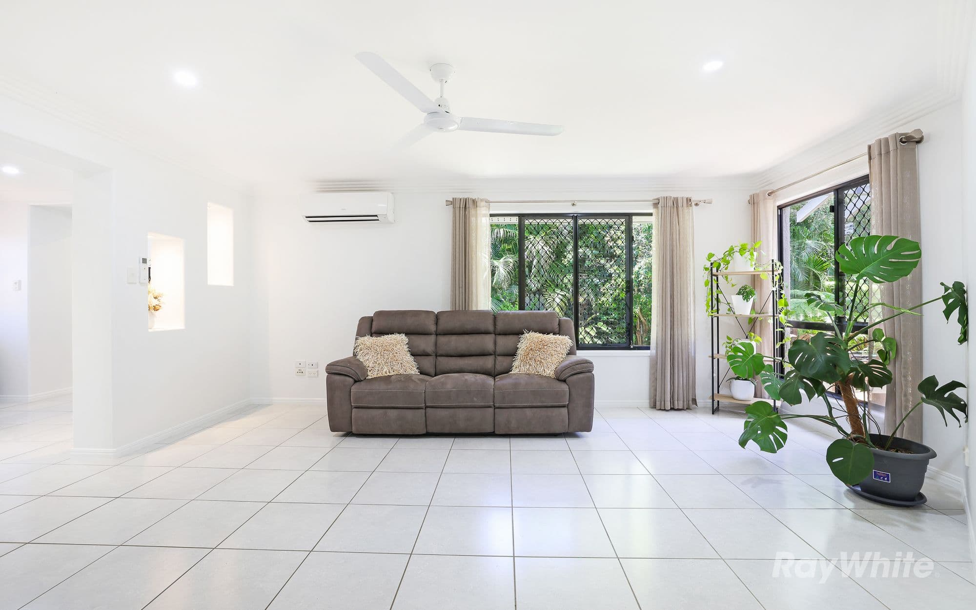 174 Barolin Esplanade, Coral Cove QLD 4670, Coral Cove - Thumbnail 7