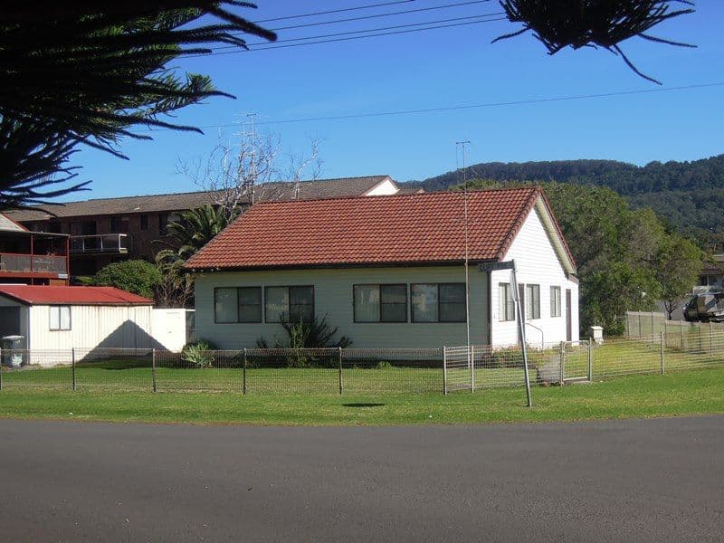 12 The Esplanade, THIRROUL NSW 2515, Thirroul - Thumbnail 2