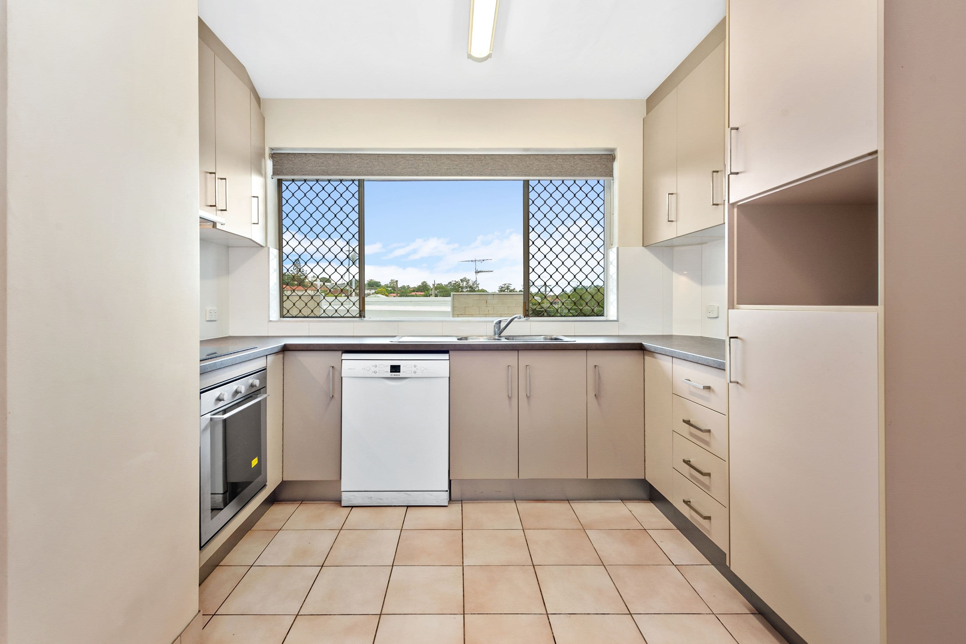 10 Mcilwraith Street, Everton Park QLD 4053, Everton Park - Thumbnail 2