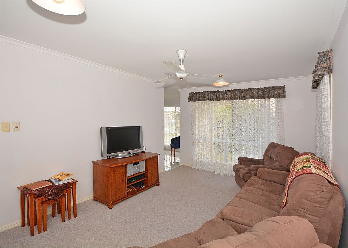 180 Truro Street, Urangan QLD 4655, Urangan - Thumbnail 4