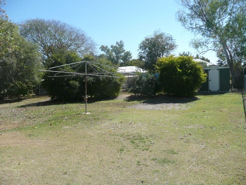 12 Rosella Street, LONGREACH QLD 4730, Longreach - Thumbnail 7