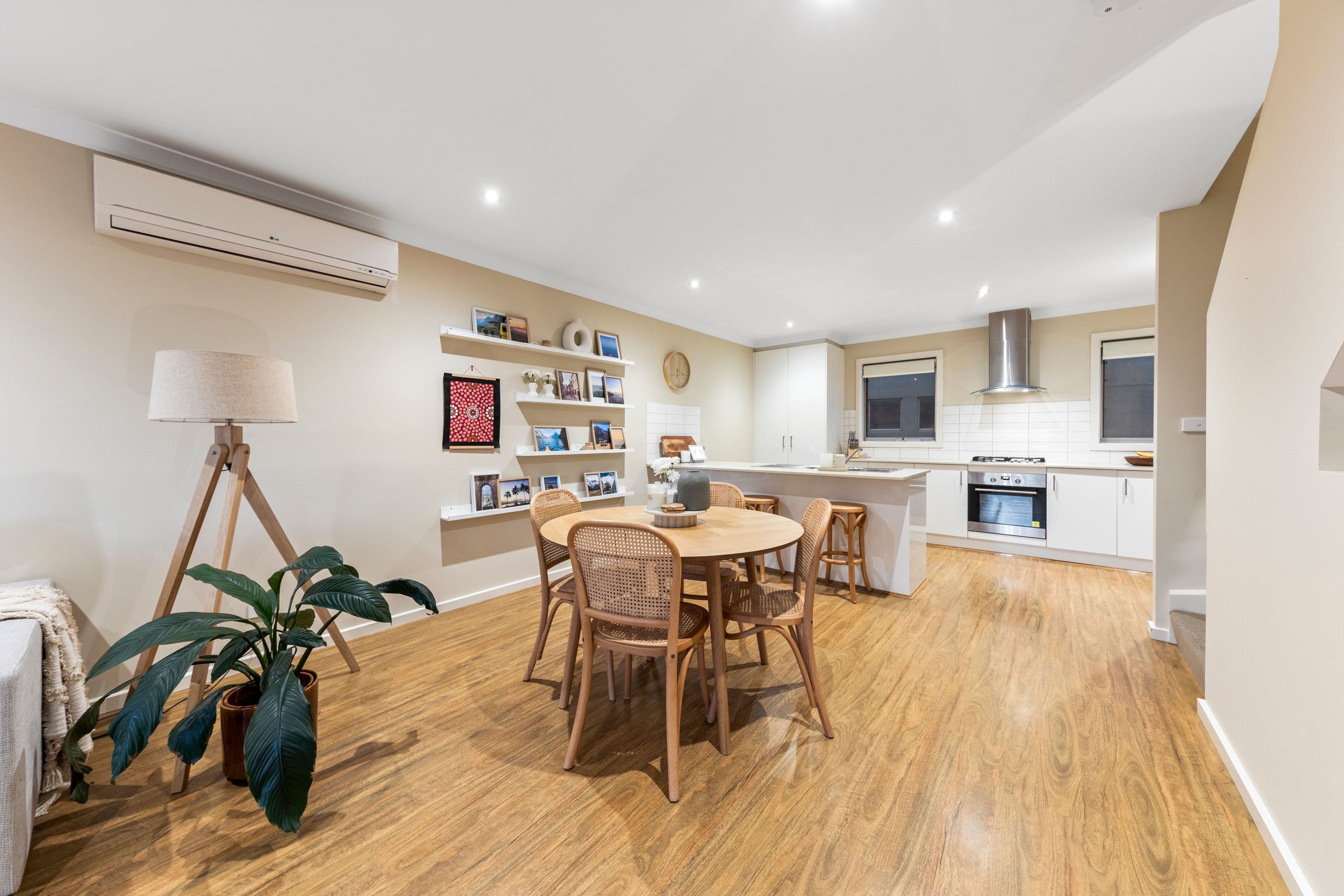75 Lakeside Boulevard, Pakenham VIC 3810, Pakenham - Thumbnail 8
