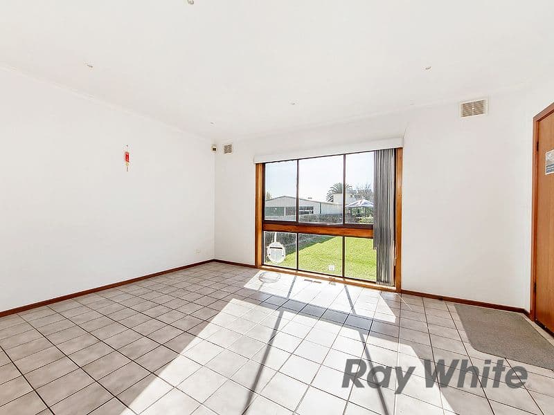 300 Furlong Road, St Albans VIC 3021, St Albans - Thumbnail 7