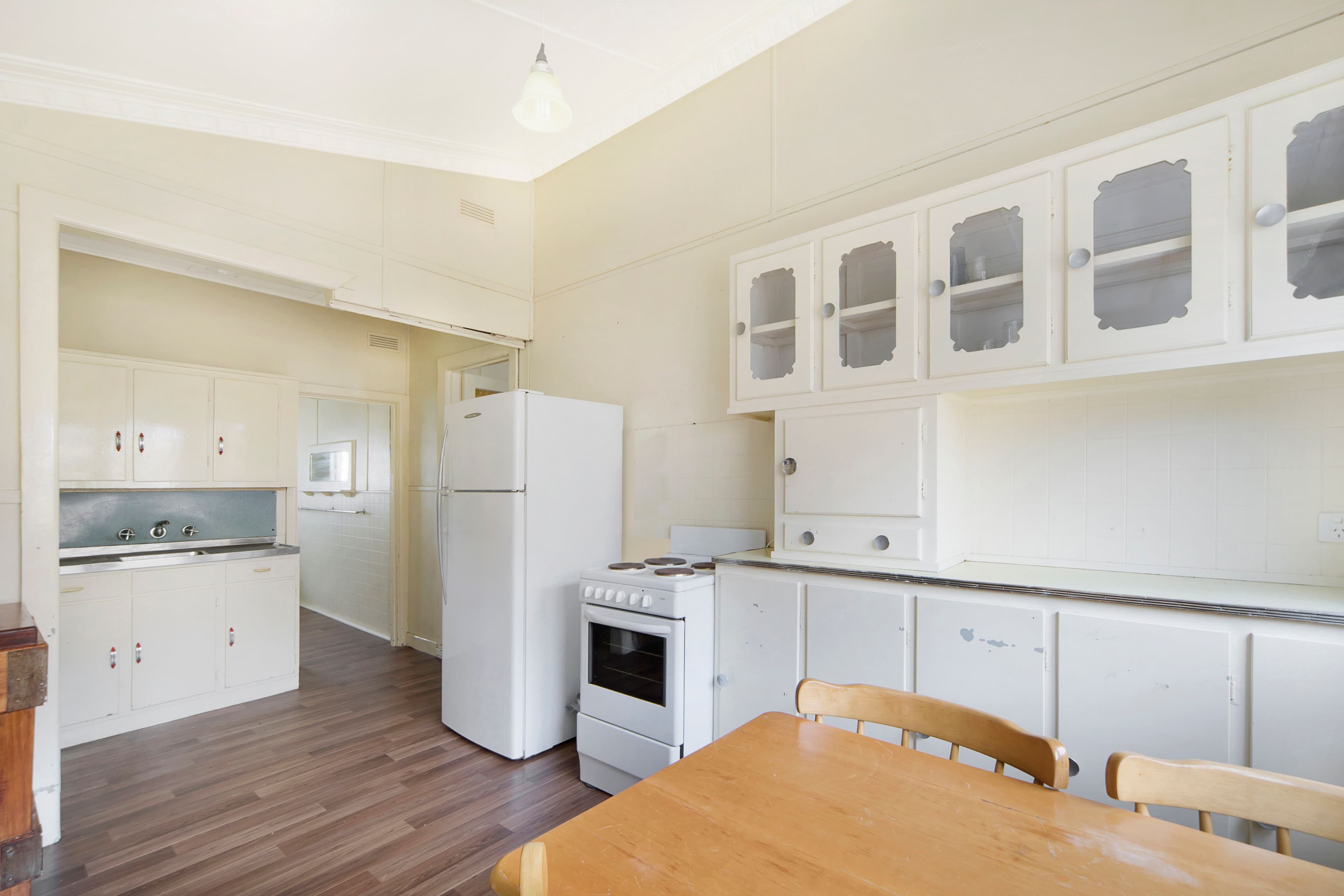 720 Laurie Street, Mount Pleasant VIC 3350, Mount Pleasant - Thumbnail 4