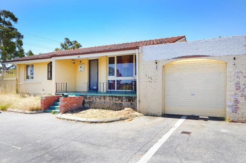 1 Amberton Avenue, GIRRAWHEEN WA 6064, Girrawheen - Thumbnail 2