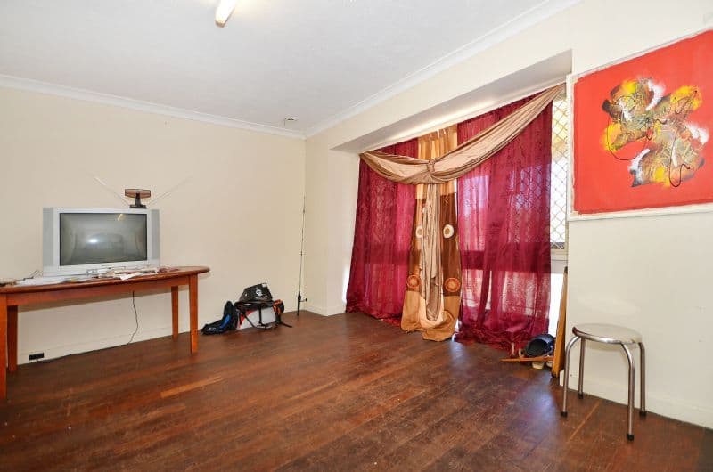 1 Amberton Avenue, GIRRAWHEEN WA 6064, Girrawheen - Thumbnail 5