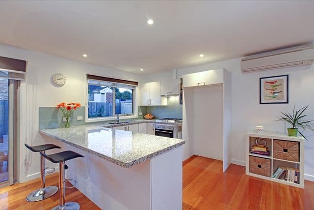 7 Fordham Road, RESERVOIR VIC 3073, Reservoir - Thumbnail 4