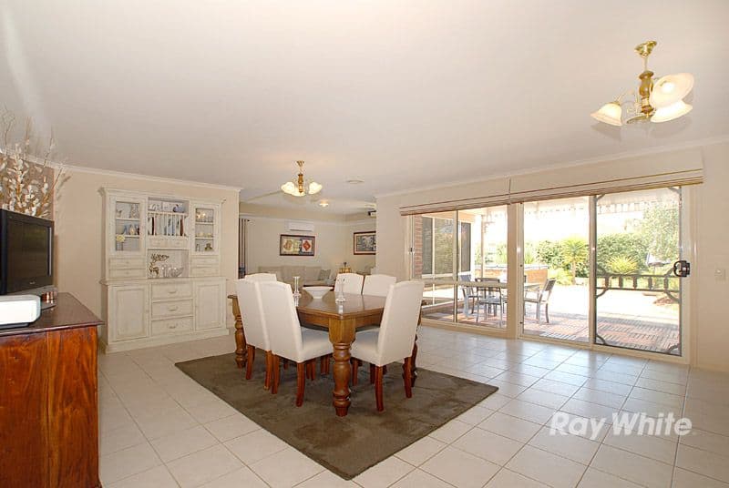 6 Caulfield Court, NARRE WARREN VIC 3805, Narre Warren - Thumbnail 5