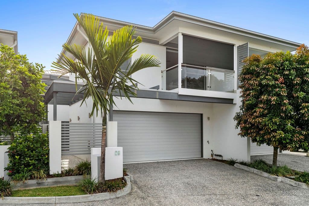 92-94 Sturgeon Street, Ormiston QLD 4160, Ormiston - Thumbnail 2
