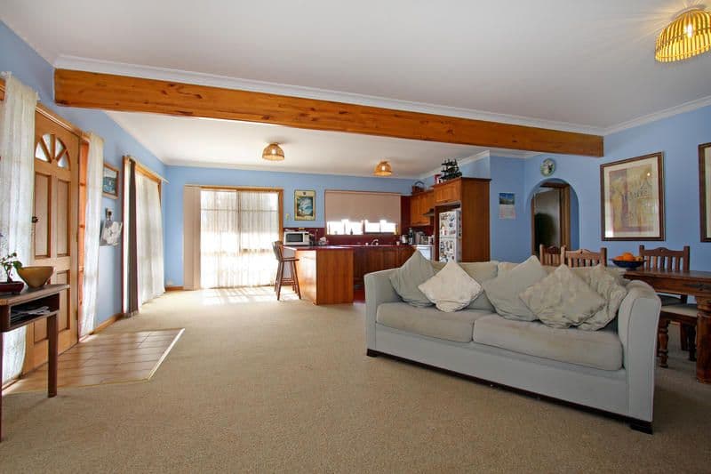 1 Hilltop Avenue, BLAIRGOWRIE VIC 3942, Blairgowrie - Thumbnail 3