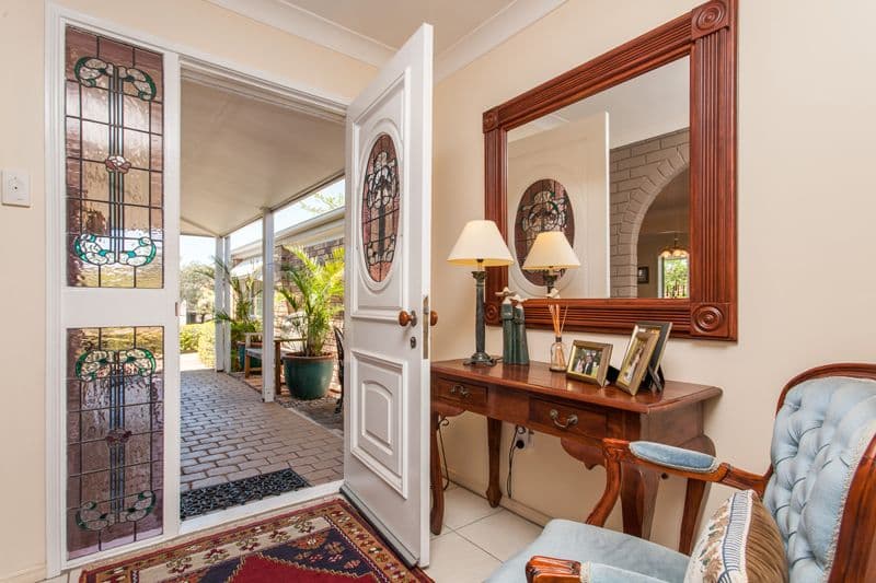 25 Barcoorah Street, WESTLAKE QLD 4074, Westlake - Thumbnail 2