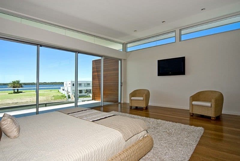 28 Royal Albert Crescent, PARADISE POINT QLD 4216, Paradise Point - Thumbnail 7