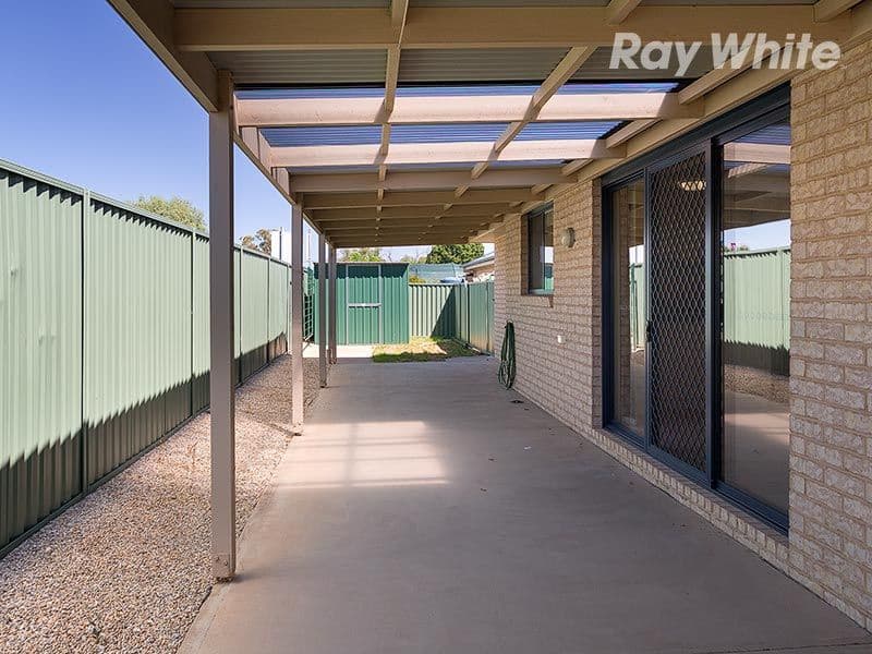 8 Hall Court, HOWLONG NSW 2643, Howlong - Thumbnail 4
