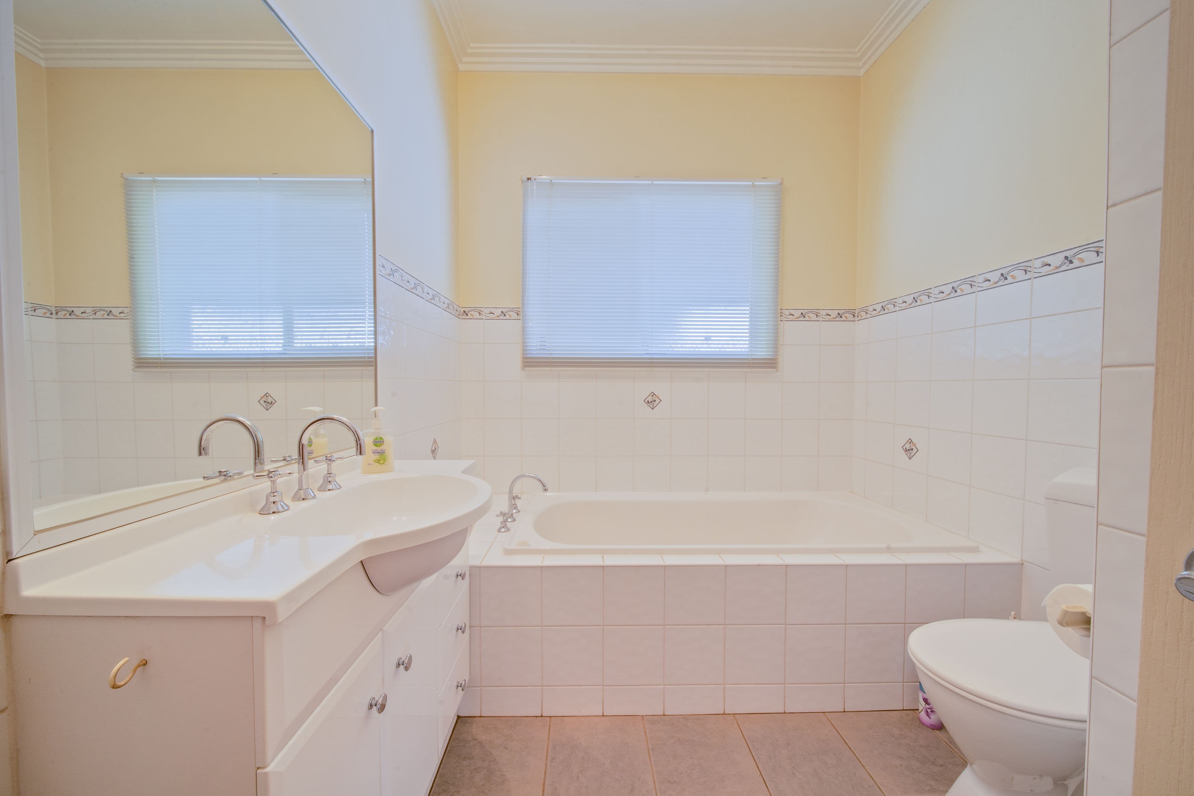 15 Chapel Street, Kangaroo Flat VIC 3555, Kangaroo Flat - Thumbnail 8