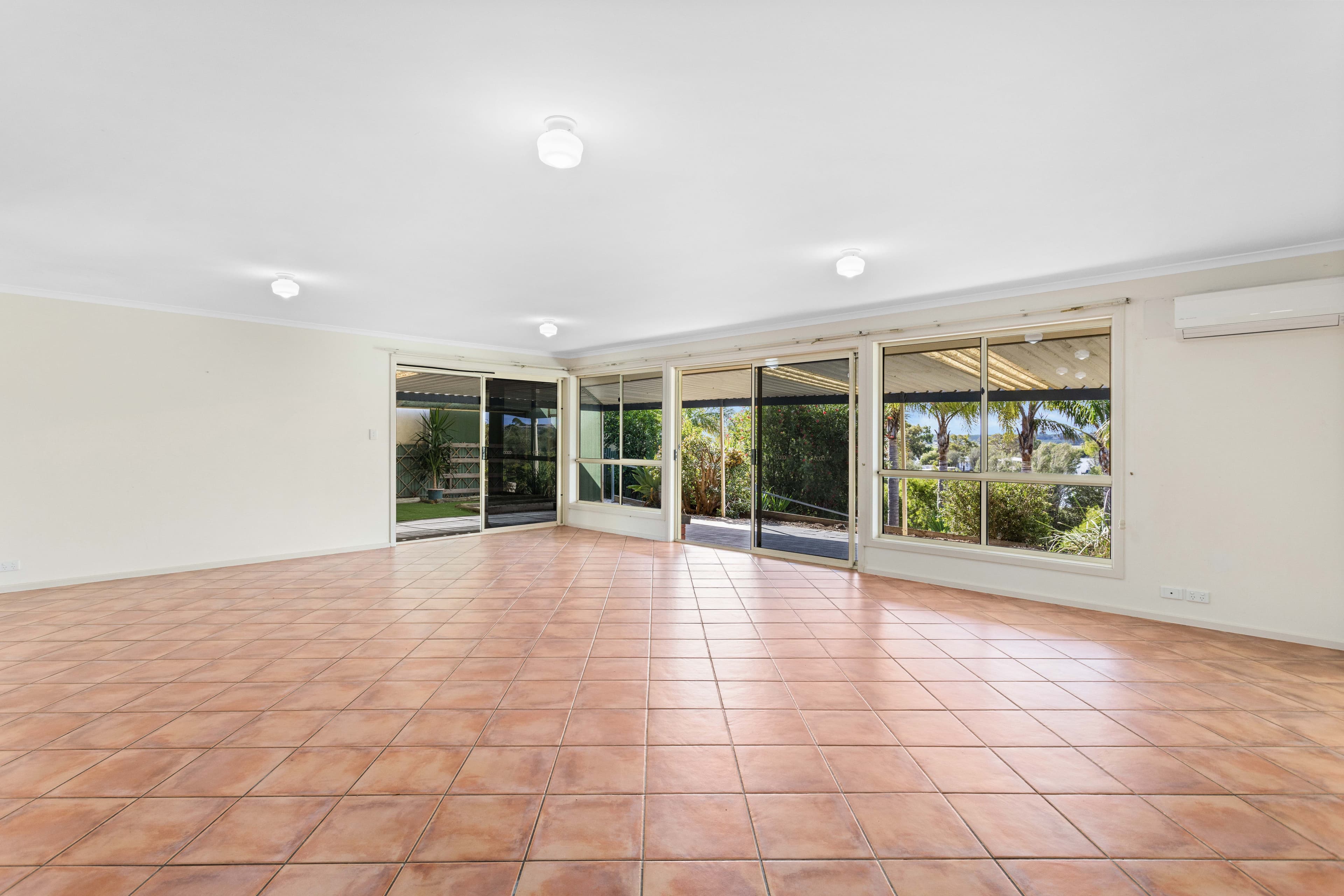 24 Riverglen Drive, White Sands SA 5253, White Sands - Thumbnail 5