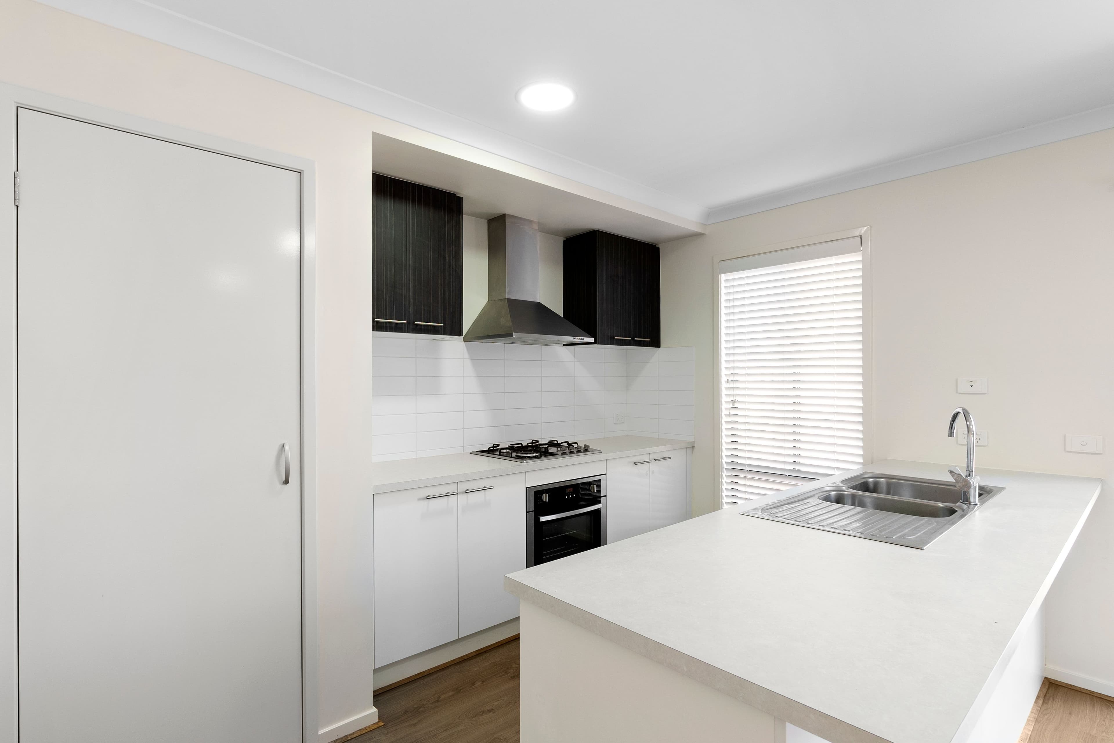 15 Mantello Drive, Werribee VIC 3030, Werribee - Thumbnail 5