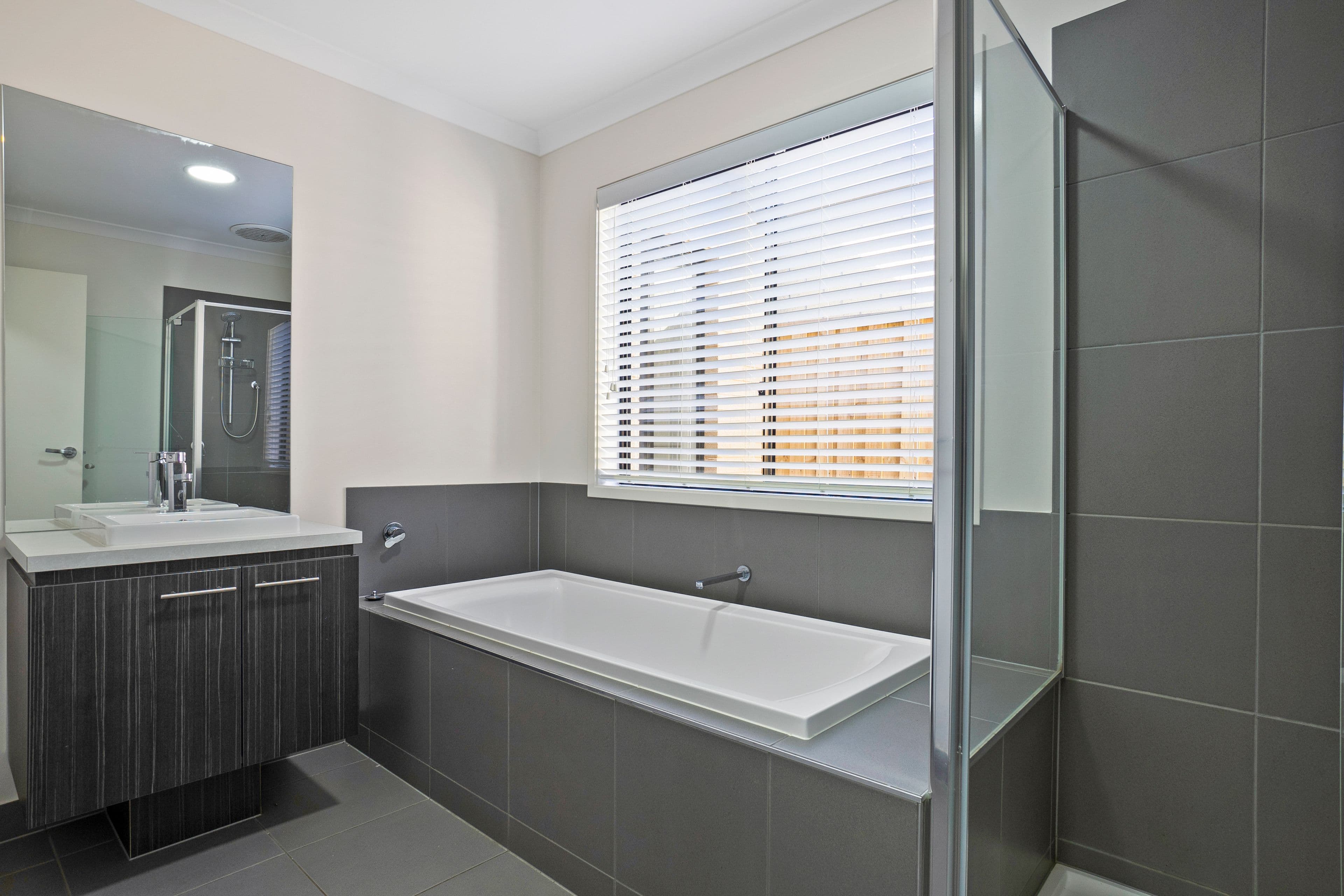 15 Mantello Drive, Werribee VIC 3030, Werribee - Thumbnail 7