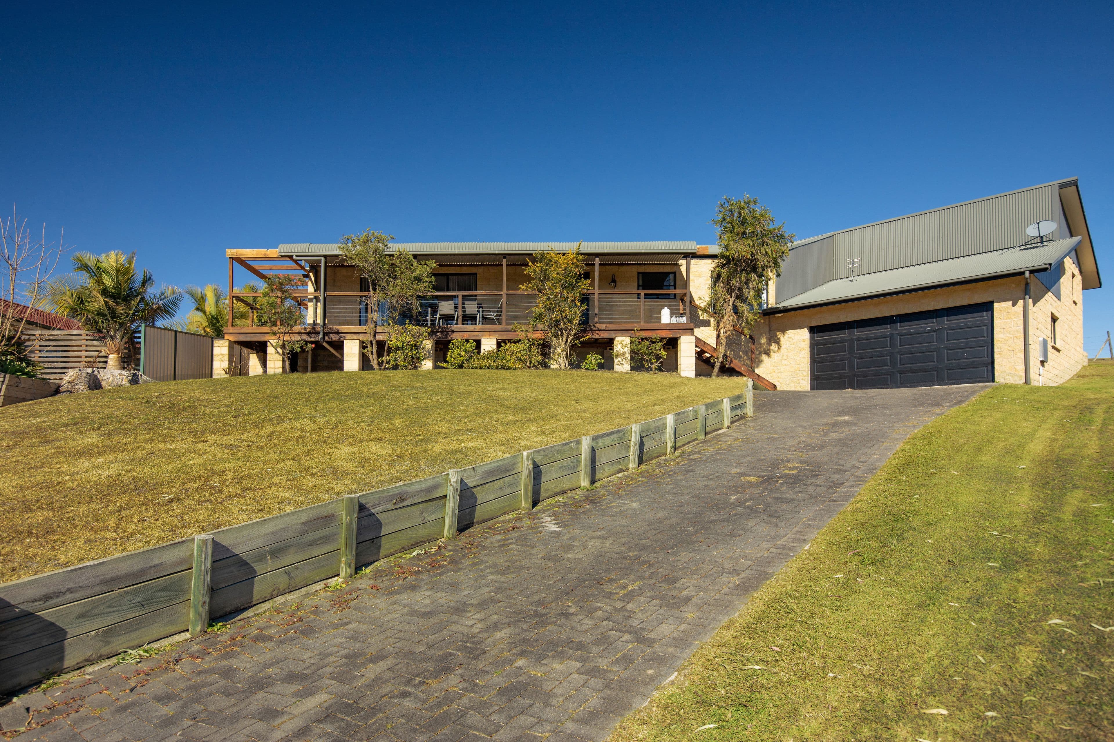 12 Higgins Close, Gloucester - Thumbnail 2