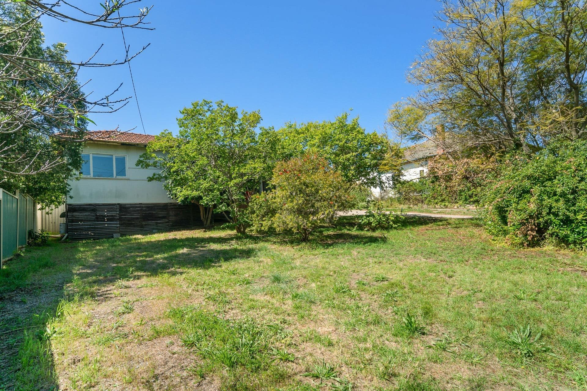 27 Coongan Avenue, Greenmount WA 6056, Greenmount - Thumbnail 3