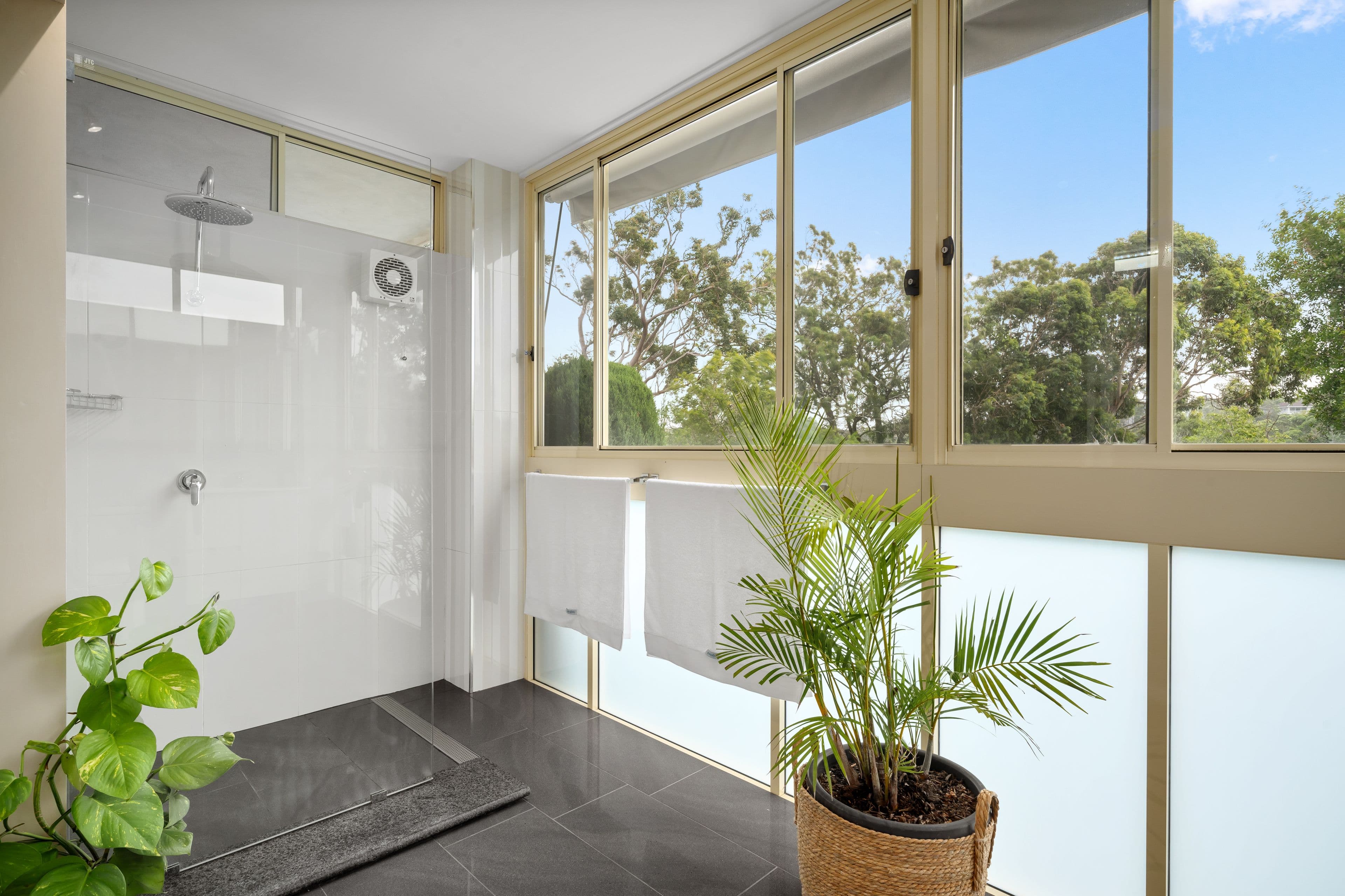 15 KELLERMAN Crescent, Boorooma, Bardwell Valley - Thumbnail 5