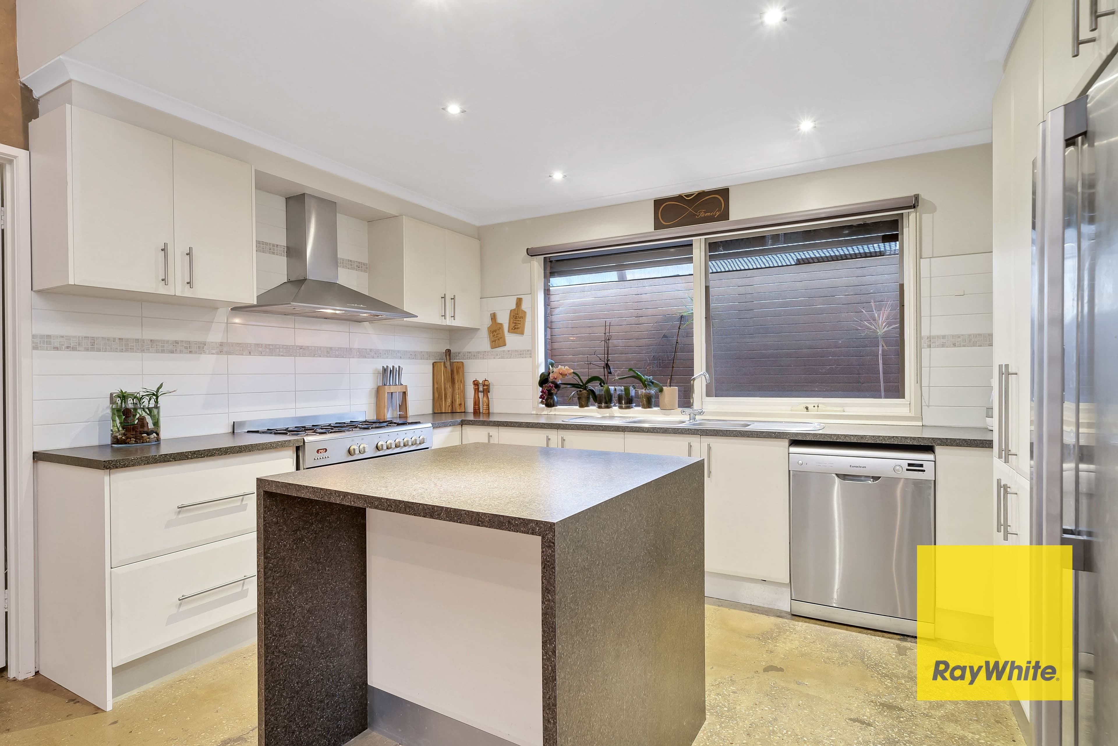 4 Tasman Place, Wyndham Vale VIC 3024, Wyndham Vale - Thumbnail 5