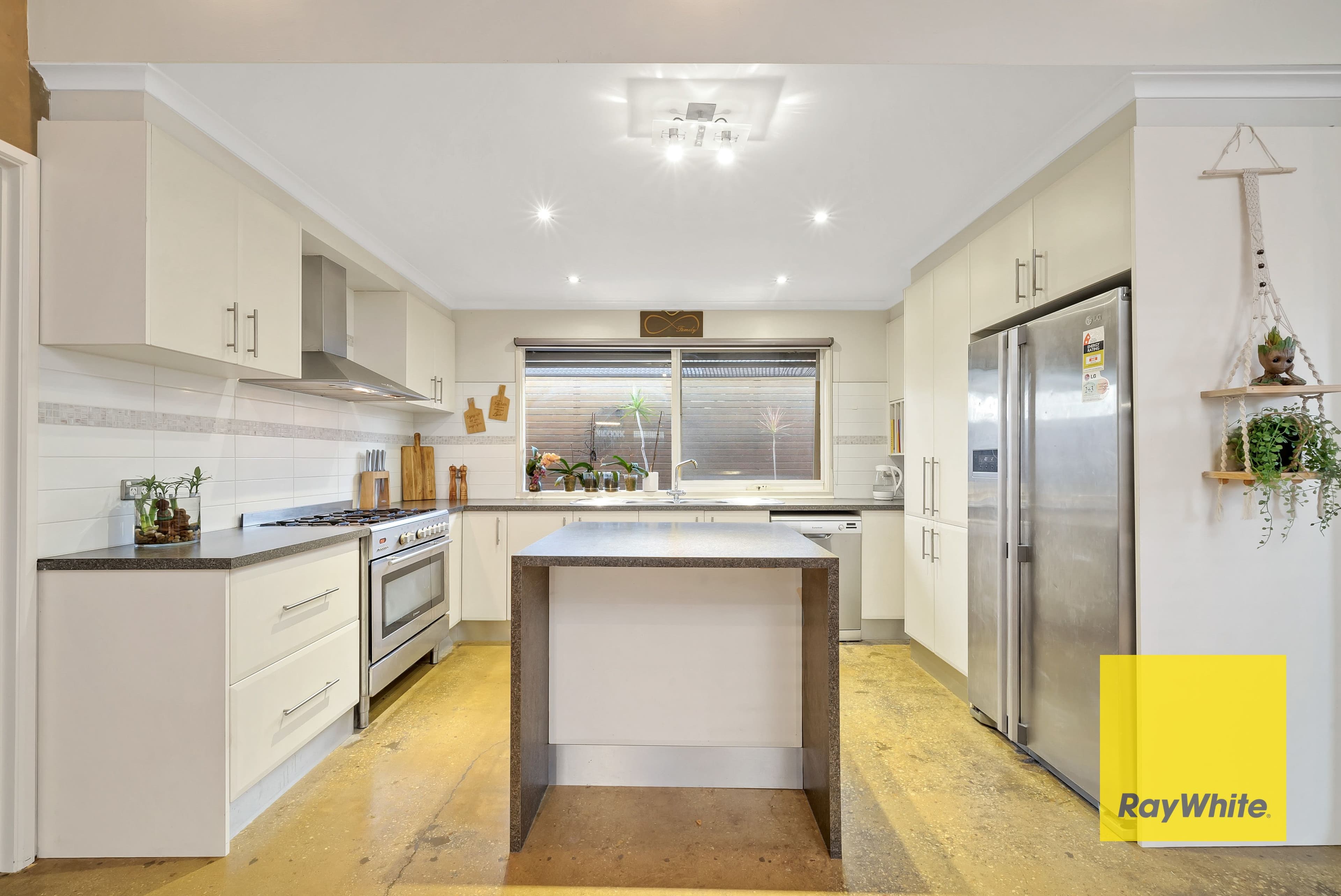 4 Tasman Place, Wyndham Vale VIC 3024, Wyndham Vale - Thumbnail 6