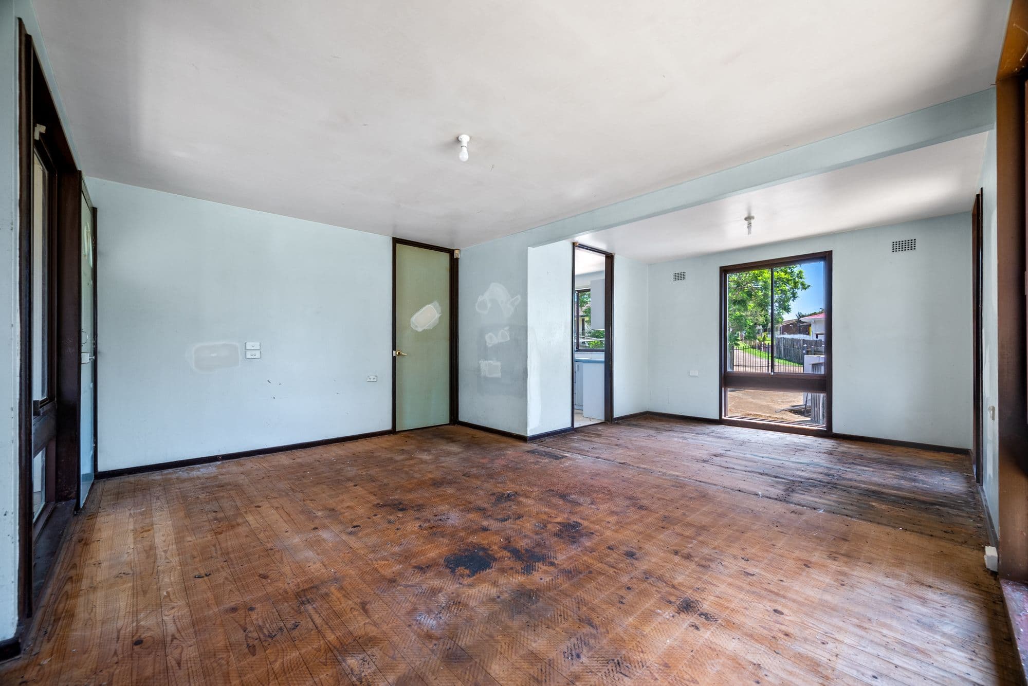 5 Peppin Crescent, Airds NSW 2560, Airds - Thumbnail 2