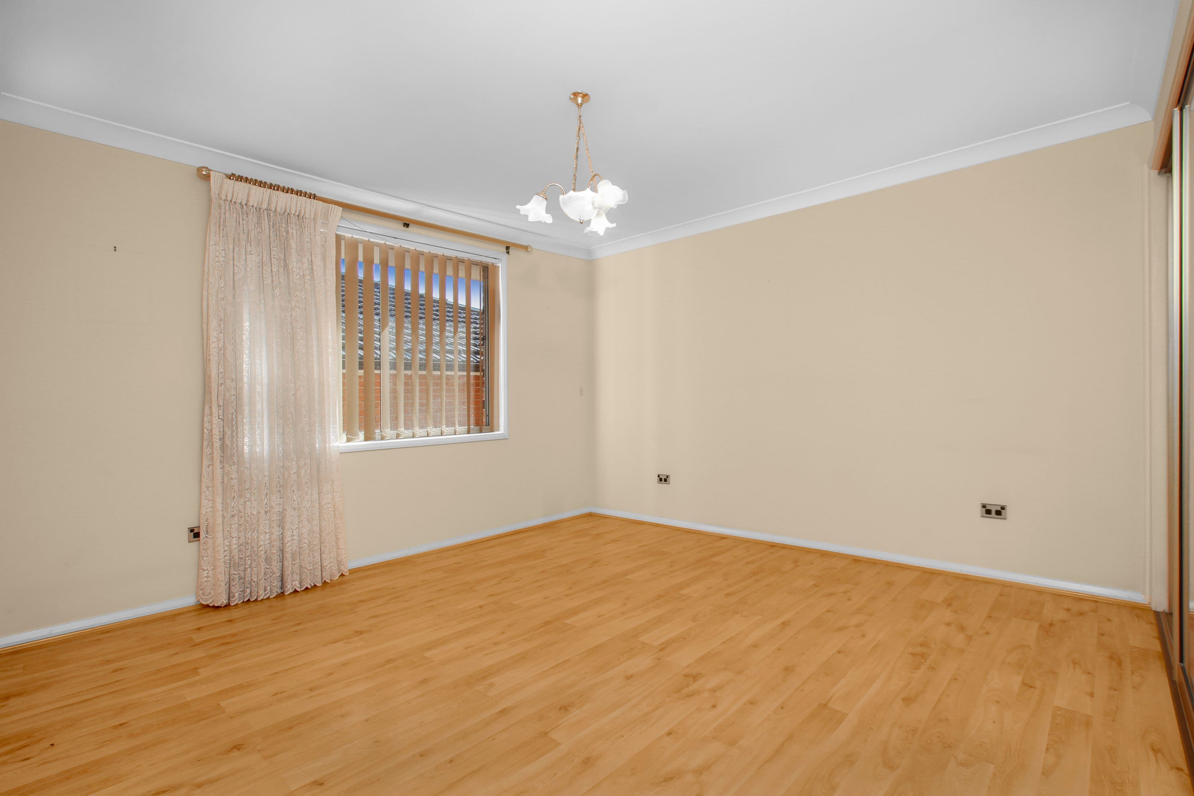 1 Loddon Close, Bossley Park NSW 2176, Bossley Park - Thumbnail 5
