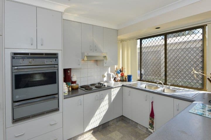 25 Redwood Street, NEWTOWN QLD 4350, Newtown - Thumbnail 2