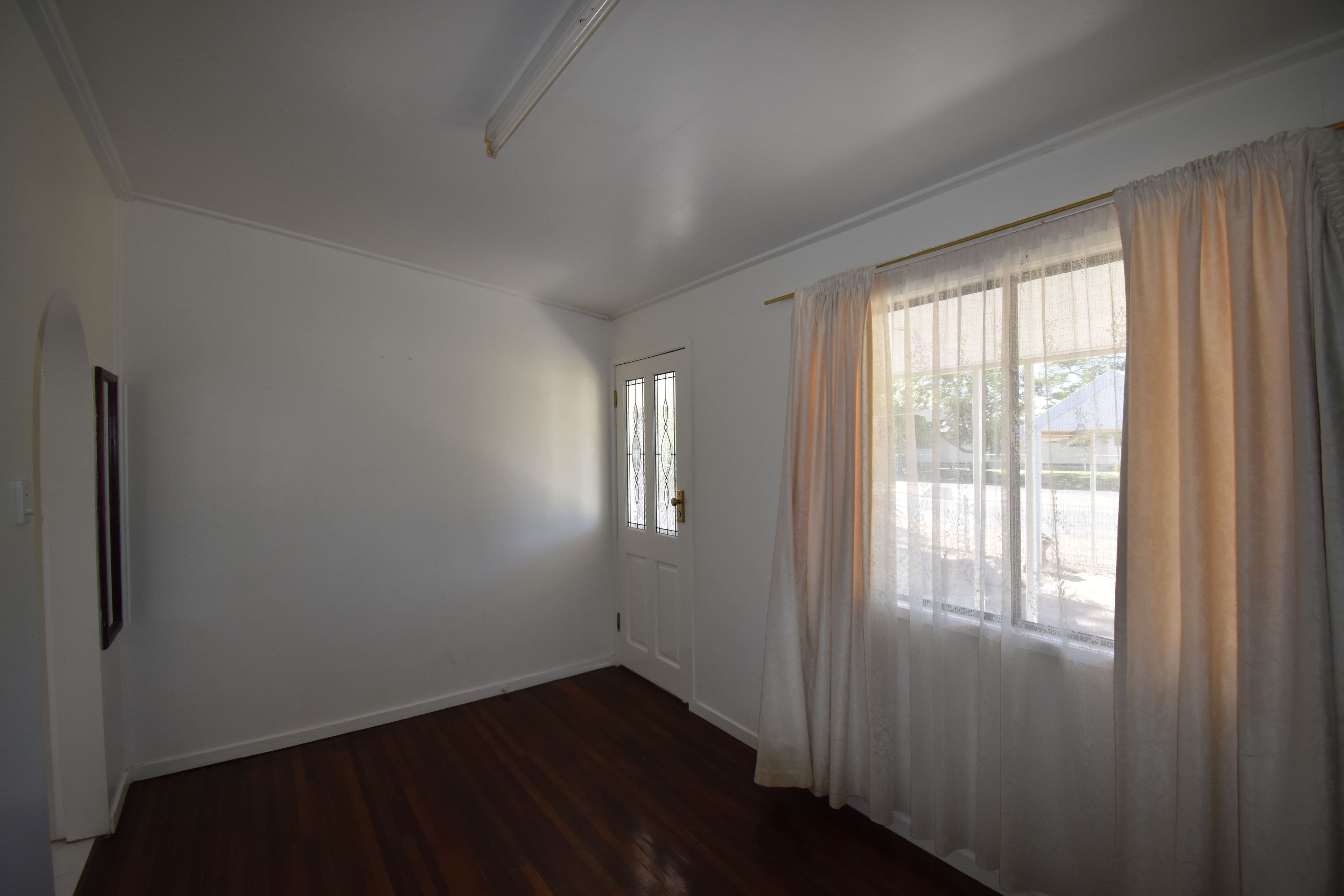 147 Kingfisher Street, LONGREACH QLD 4730, Longreach - Thumbnail 3