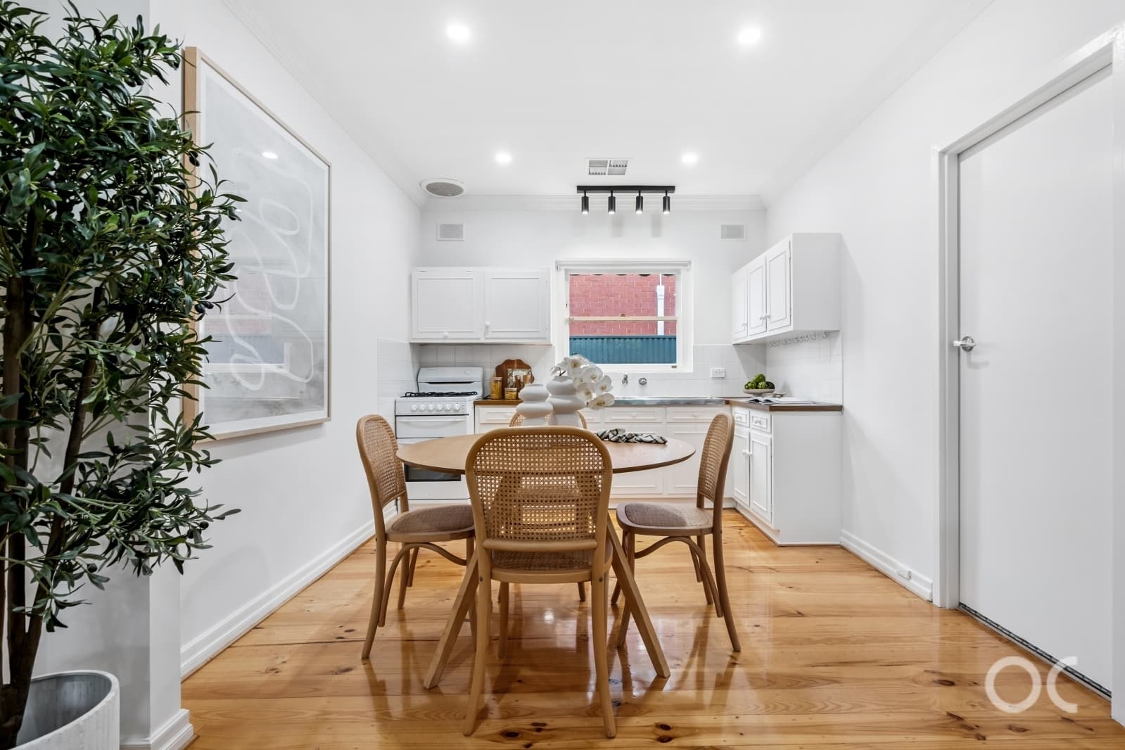2/9 North Parade, Kingswood - Thumbnail 3