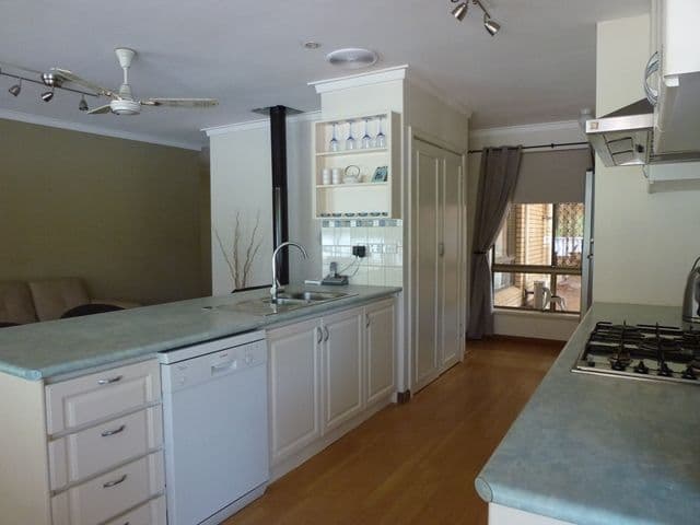 18 Zantho Place, Bullsbrook WA 6084, Bullsbrook - Thumbnail 3