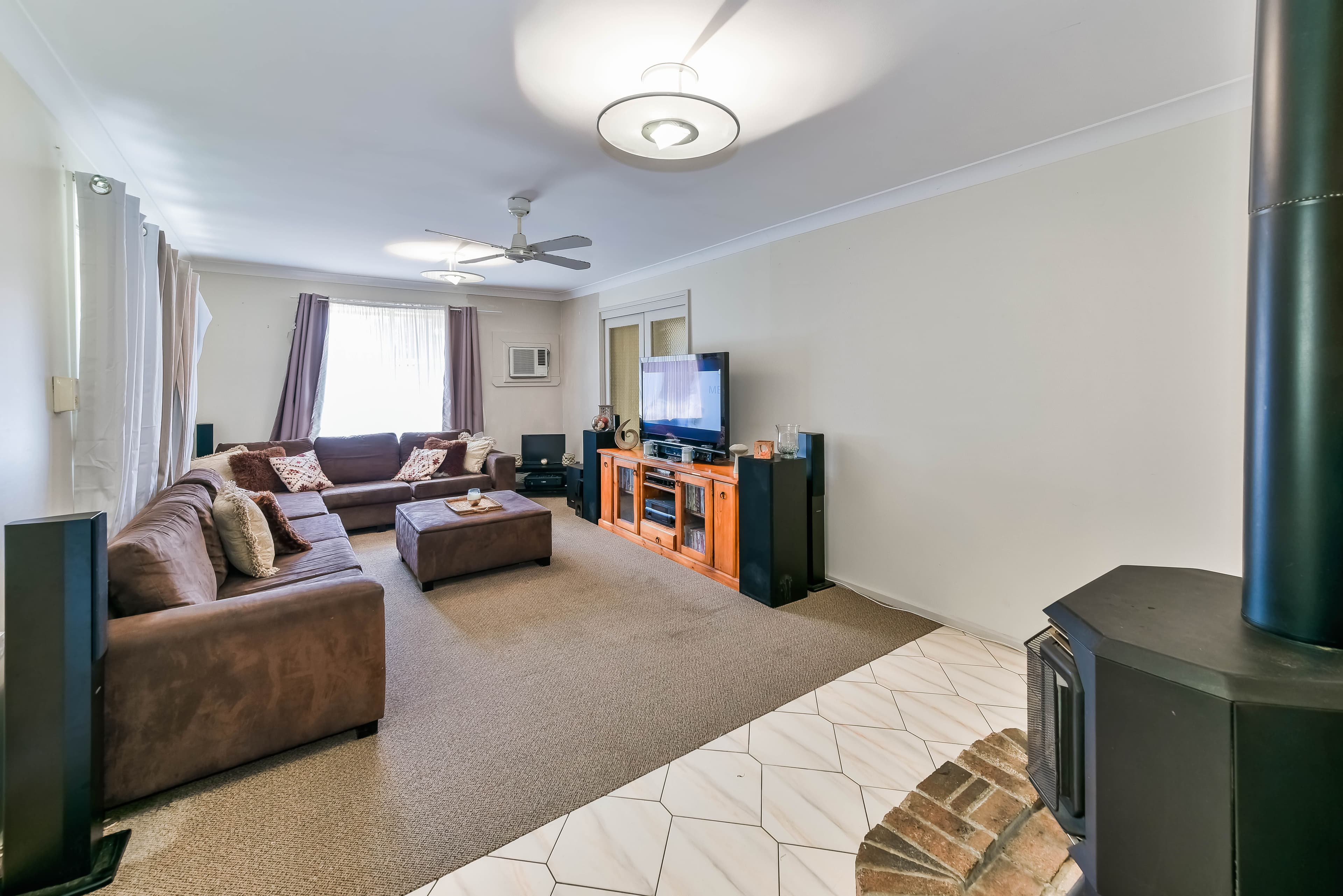 74 Westbourne Avenue, Thirlmere - Thumbnail 2