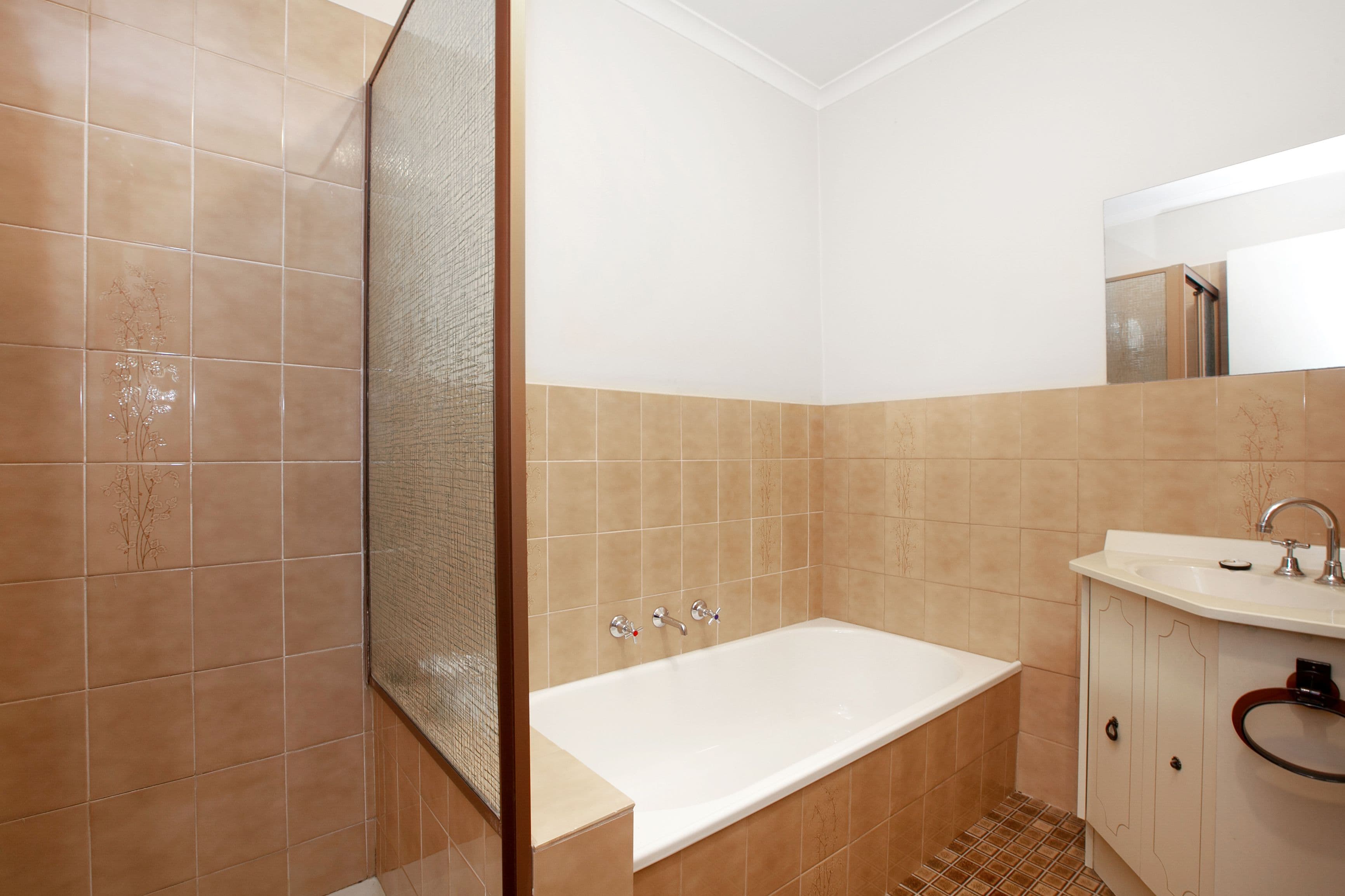 18 Ashley Street, Reservoir VIC 3073, Reservoir - Thumbnail 7
