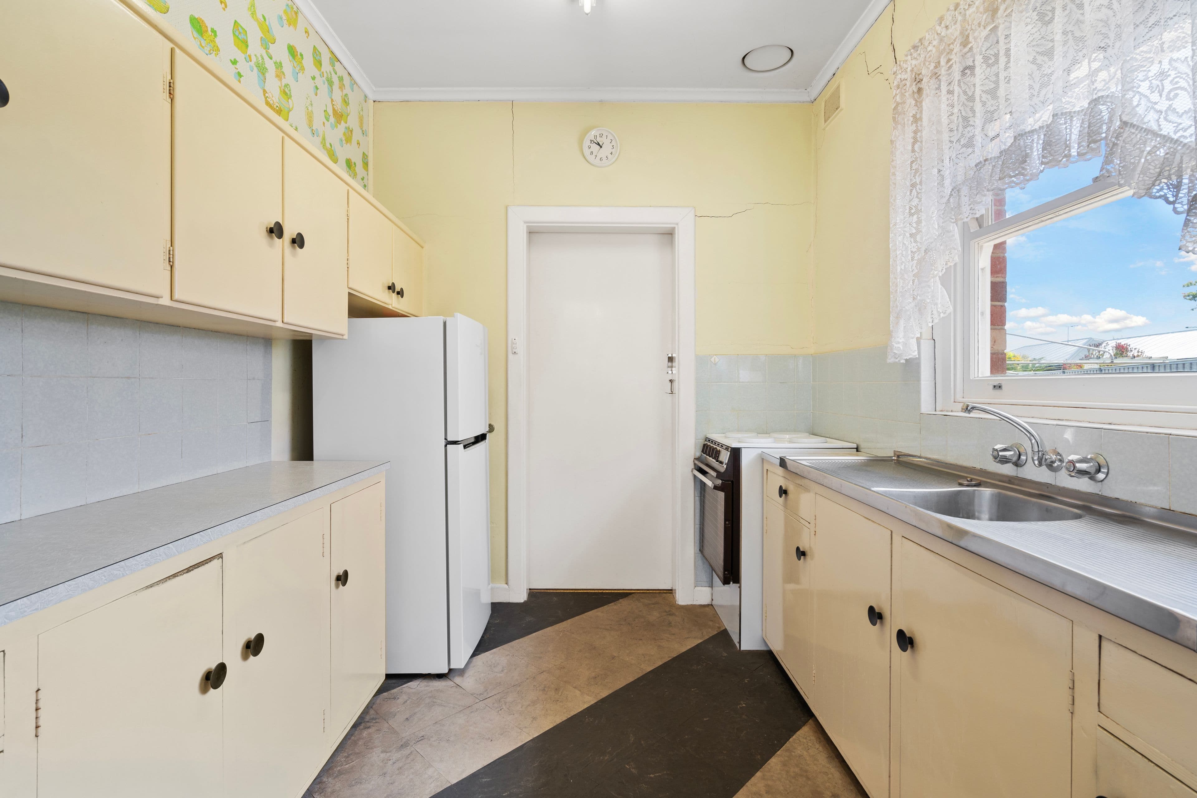 2 Rainbow Street, Grange SA 5022, Grange - Thumbnail 4