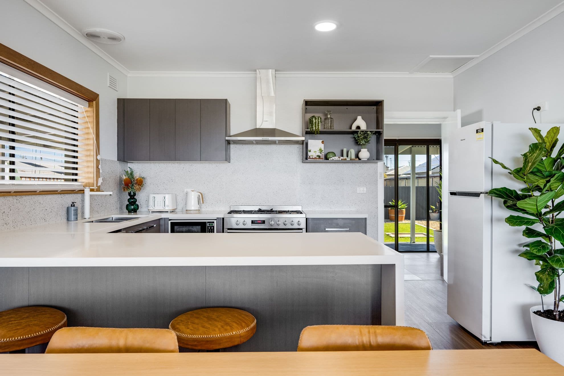 45 Sea Parade, Port Macdonnell SA 5291, Port Macdonnell - Thumbnail 3