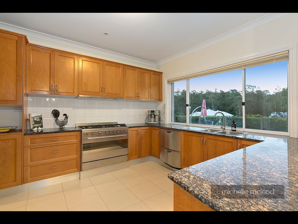 157 Brookfield Road, Kenmore Hills QLD 4069, Kenmore Hills - Thumbnail 8