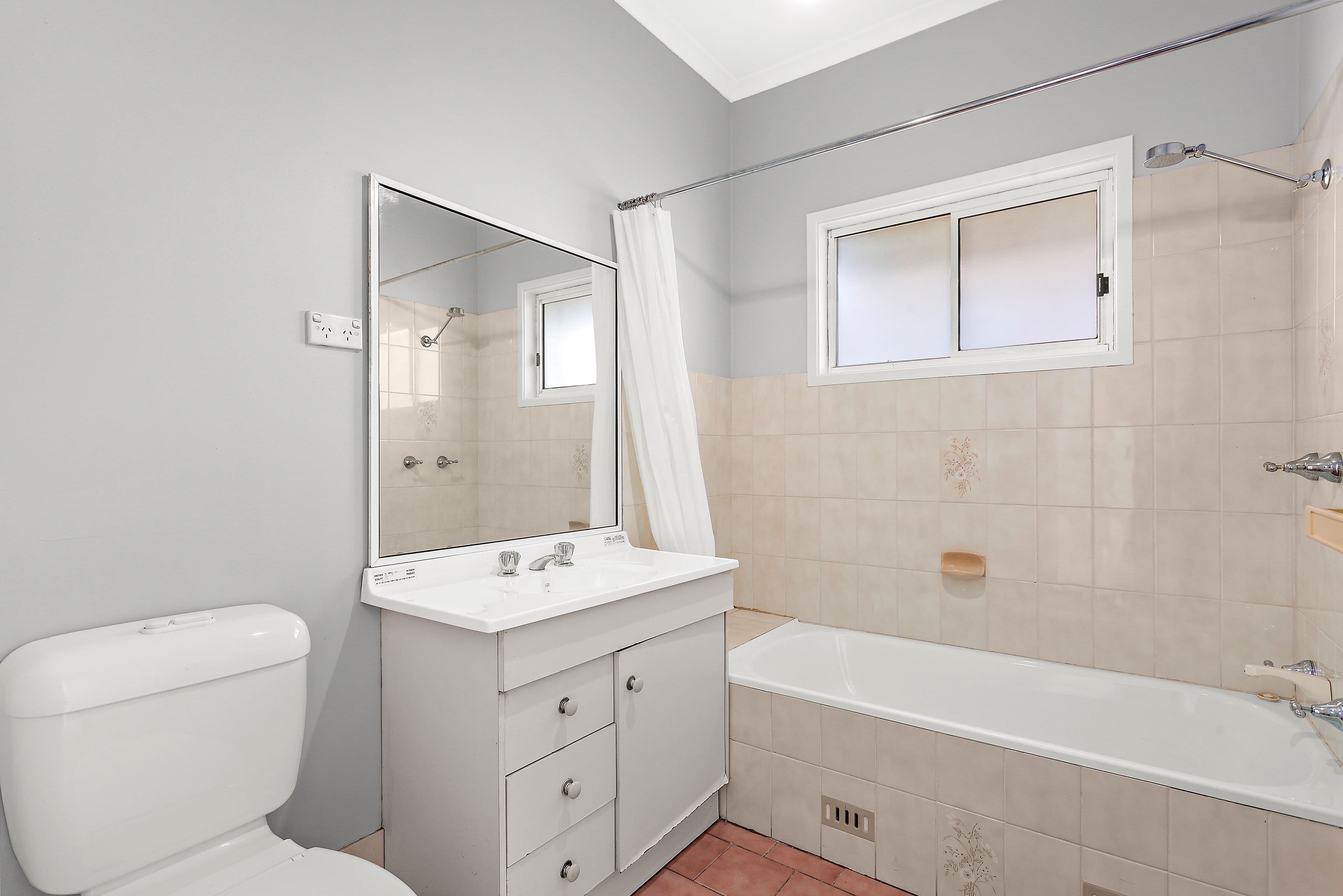 101 Fisher Street, Oak Flats - Thumbnail 8