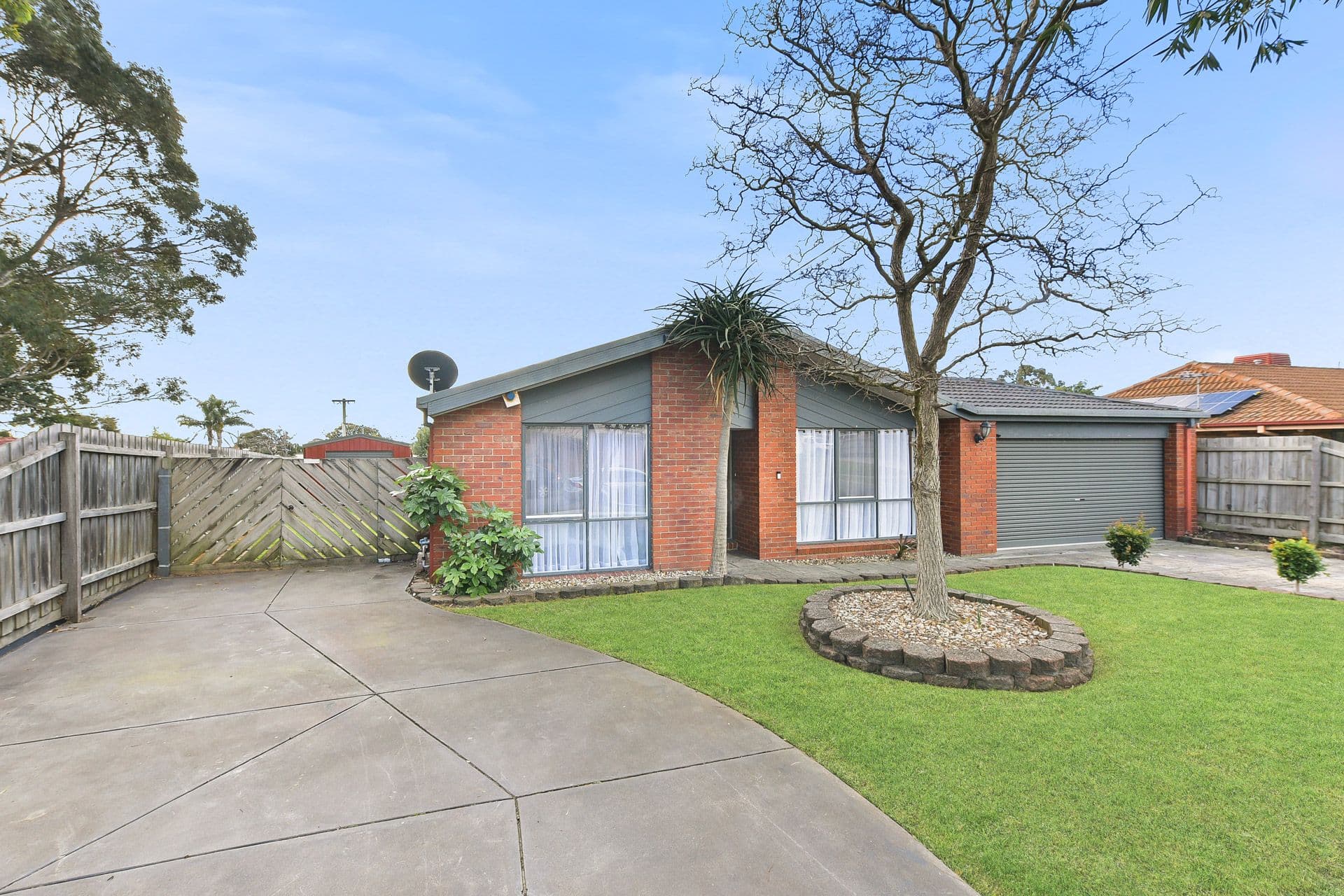 7 Lawson Close, Cranbourne VIC 3977, Cranbourne - Thumbnail 2