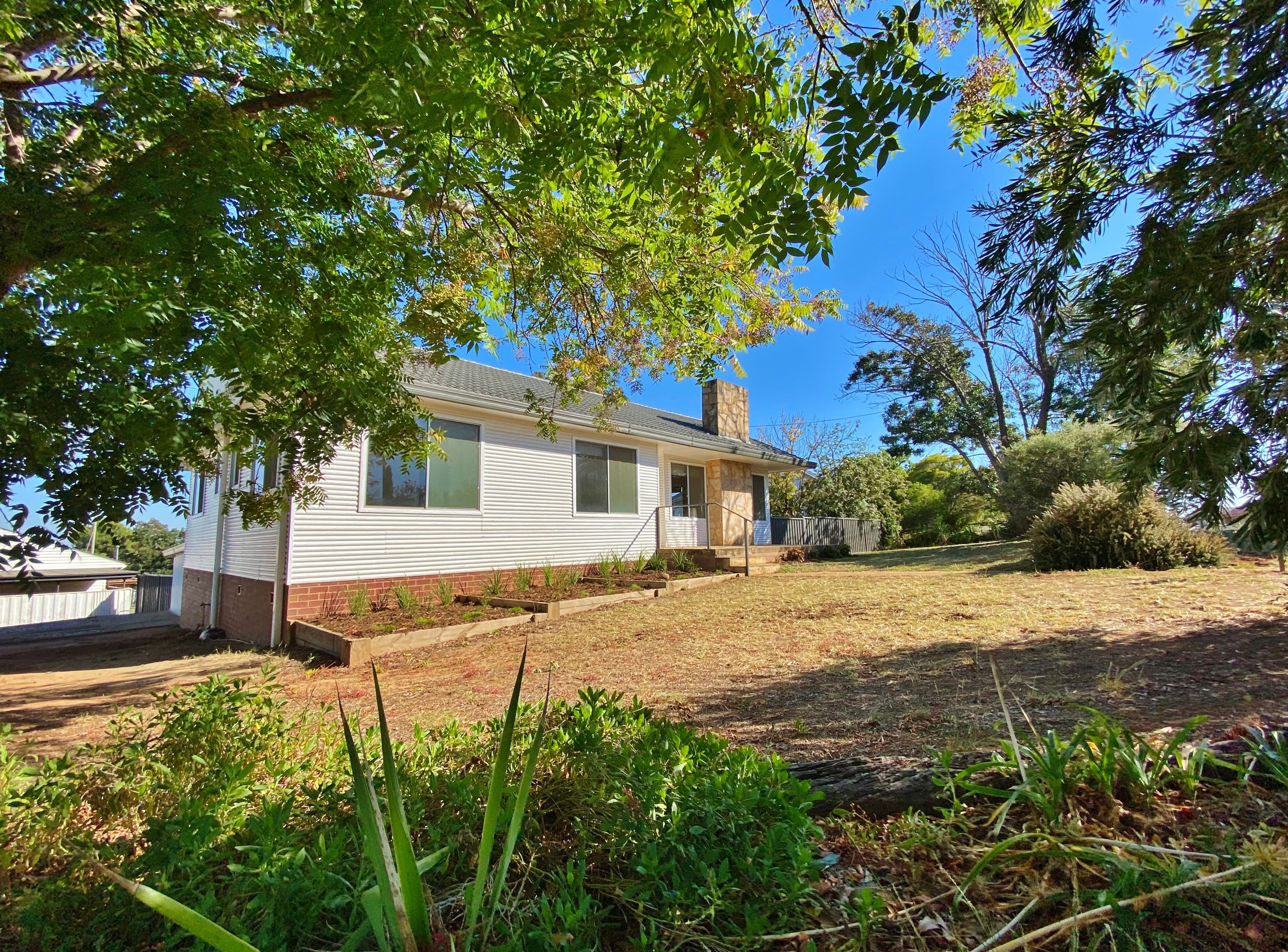 1 Hills Street, Young NSW 2594, Young - Thumbnail 3