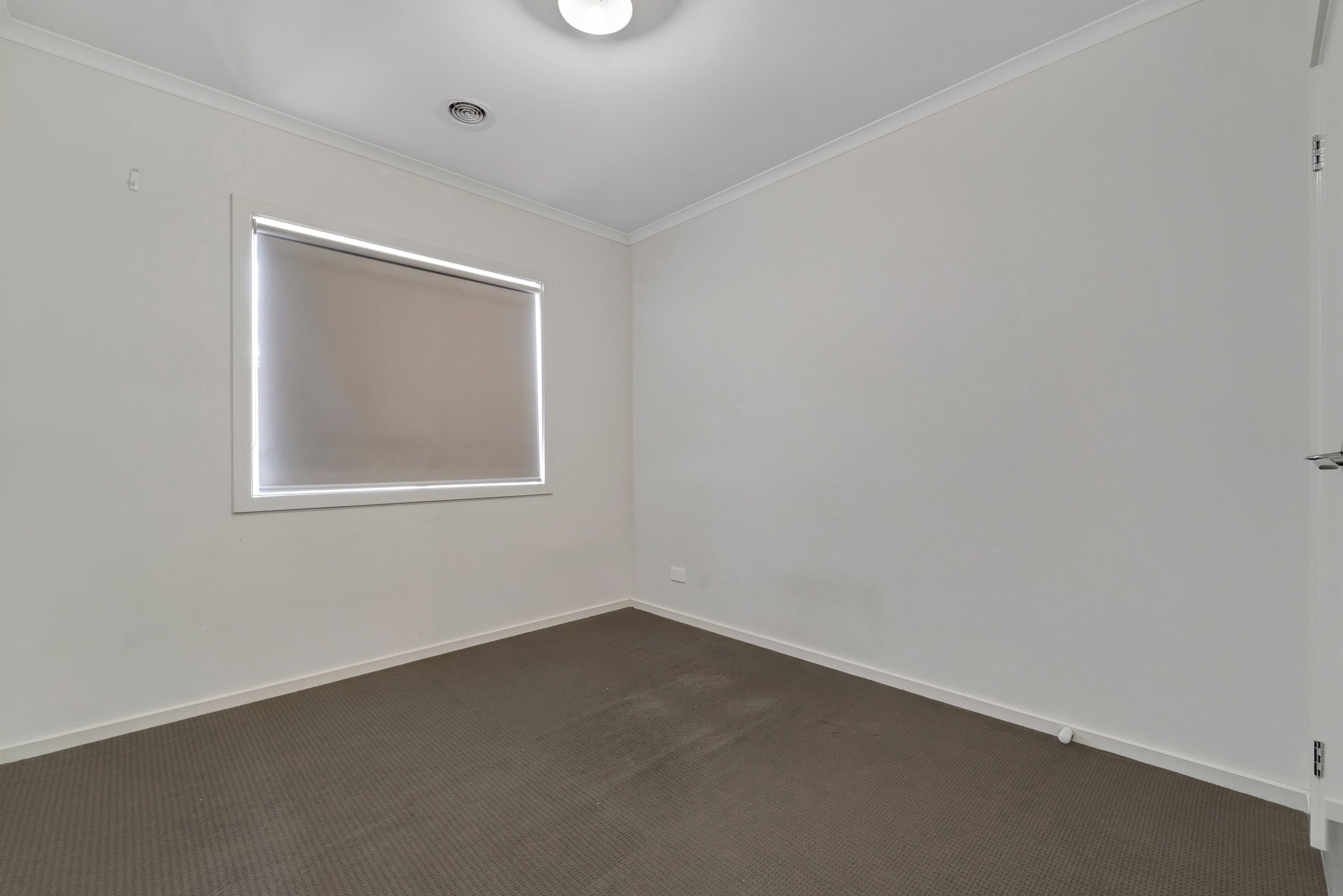 27 Webster Street, Point Cook VIC 3030, Point Cook - Thumbnail 8