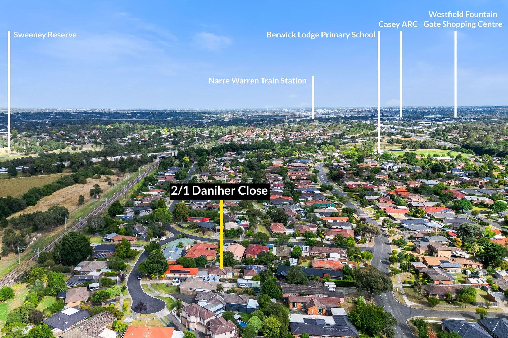 1 Daniher Close, Berwick VIC 3806, Berwick - Thumbnail 3