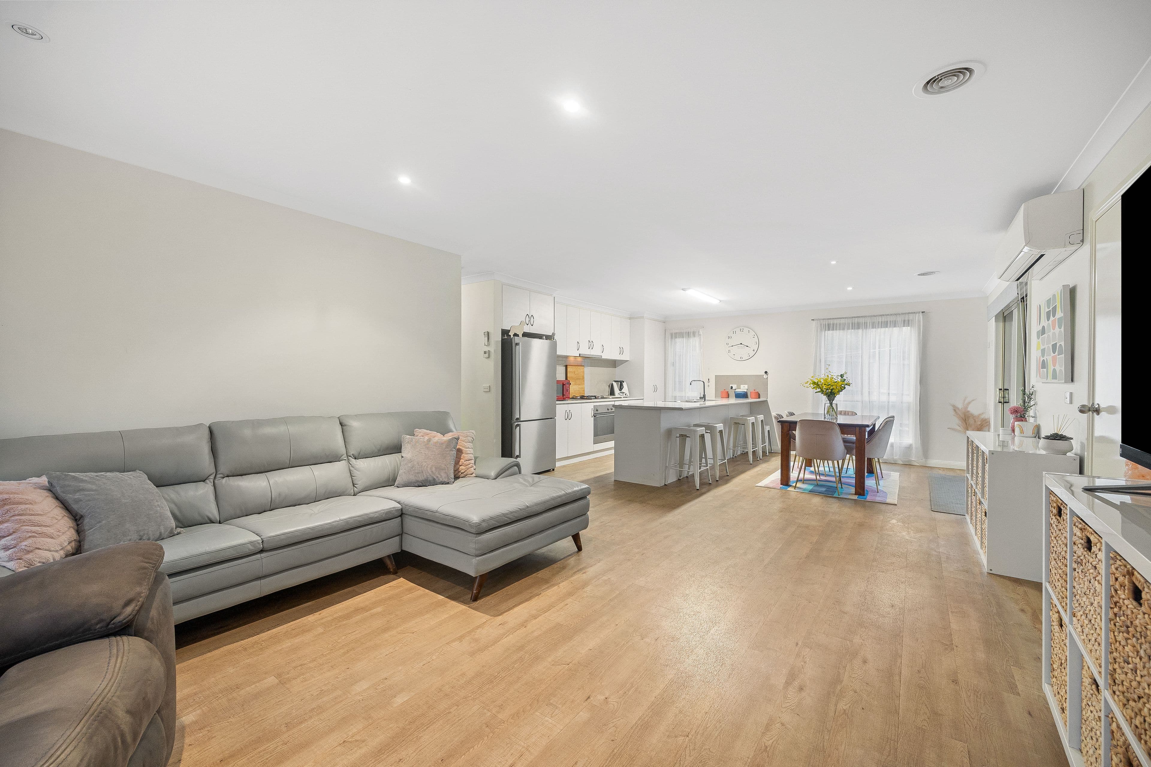 1 Harley Court, Mount Clear VIC 3350, Mount Clear - Thumbnail 2