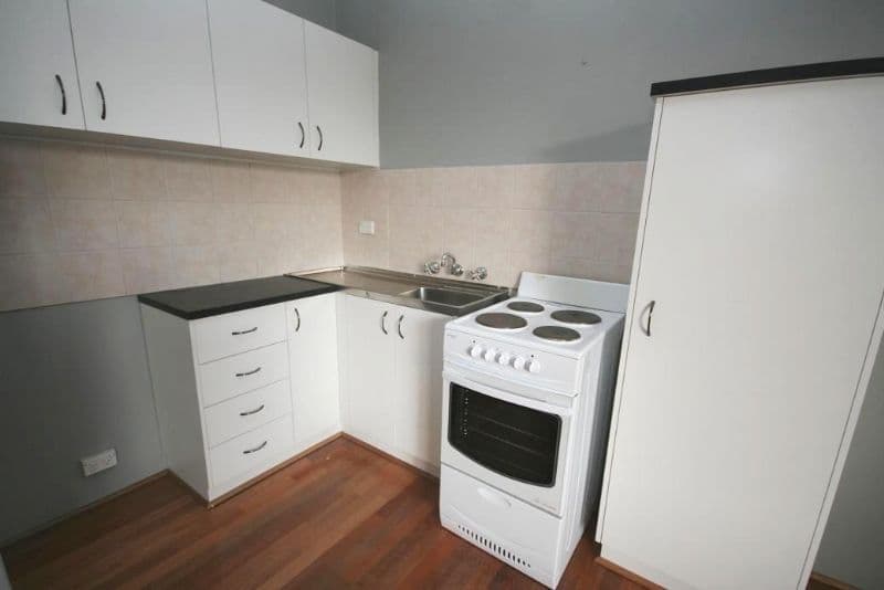 110-112 Fergus Road, QUEANBEYAN NSW 2620, Queanbeyan - Thumbnail 2