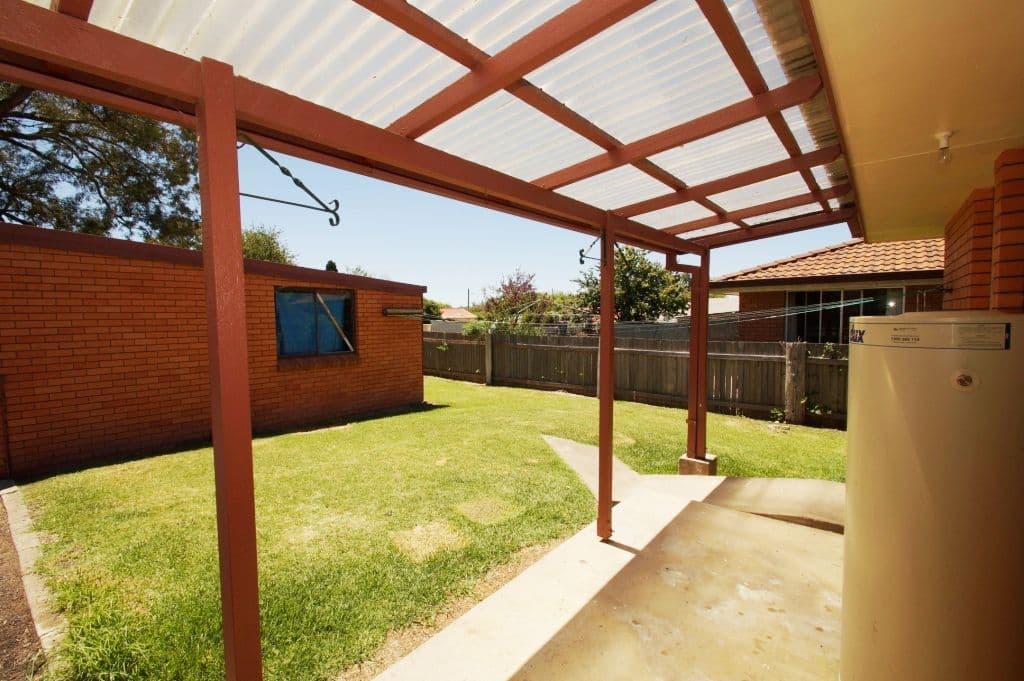 142 Taylor Street, ARMIDALE NSW 2350, Armidale - Thumbnail 2